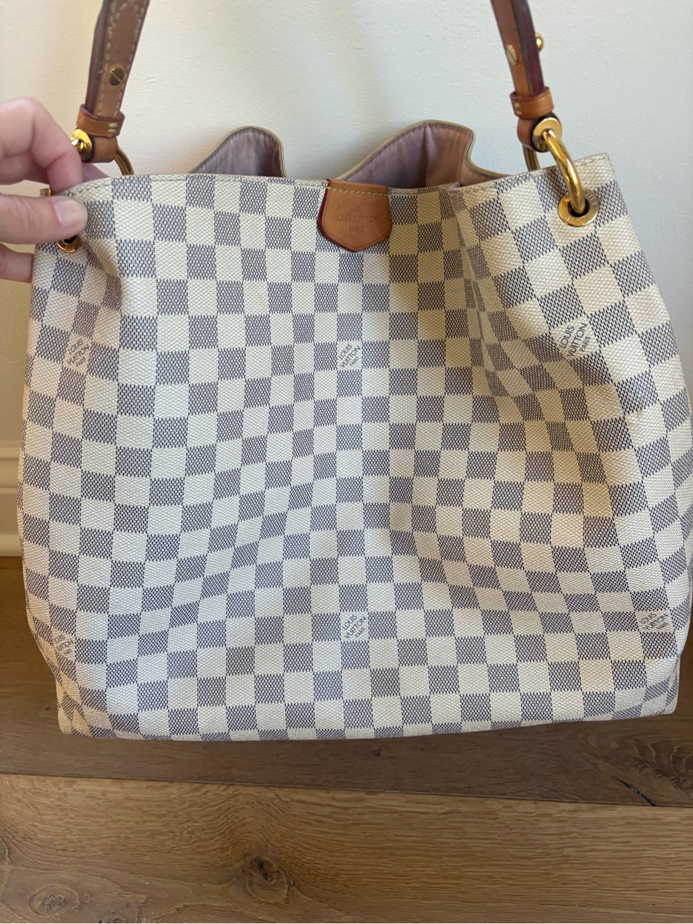 Louis Vuitton Damier Azur Graceful MM Checkered Shoulder Bag in Cream and Gray - Picture 4 of 10